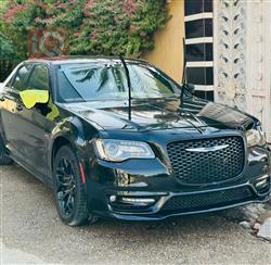 کرایسلەر 300